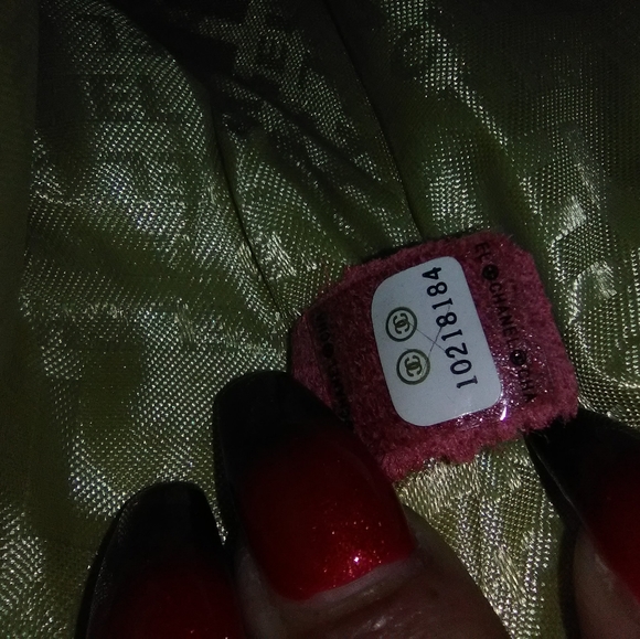 Red Chanel bag - Picture 3 of 6